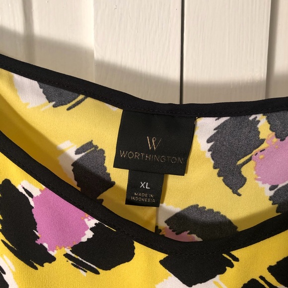 Blouse - Picture 2 of 2